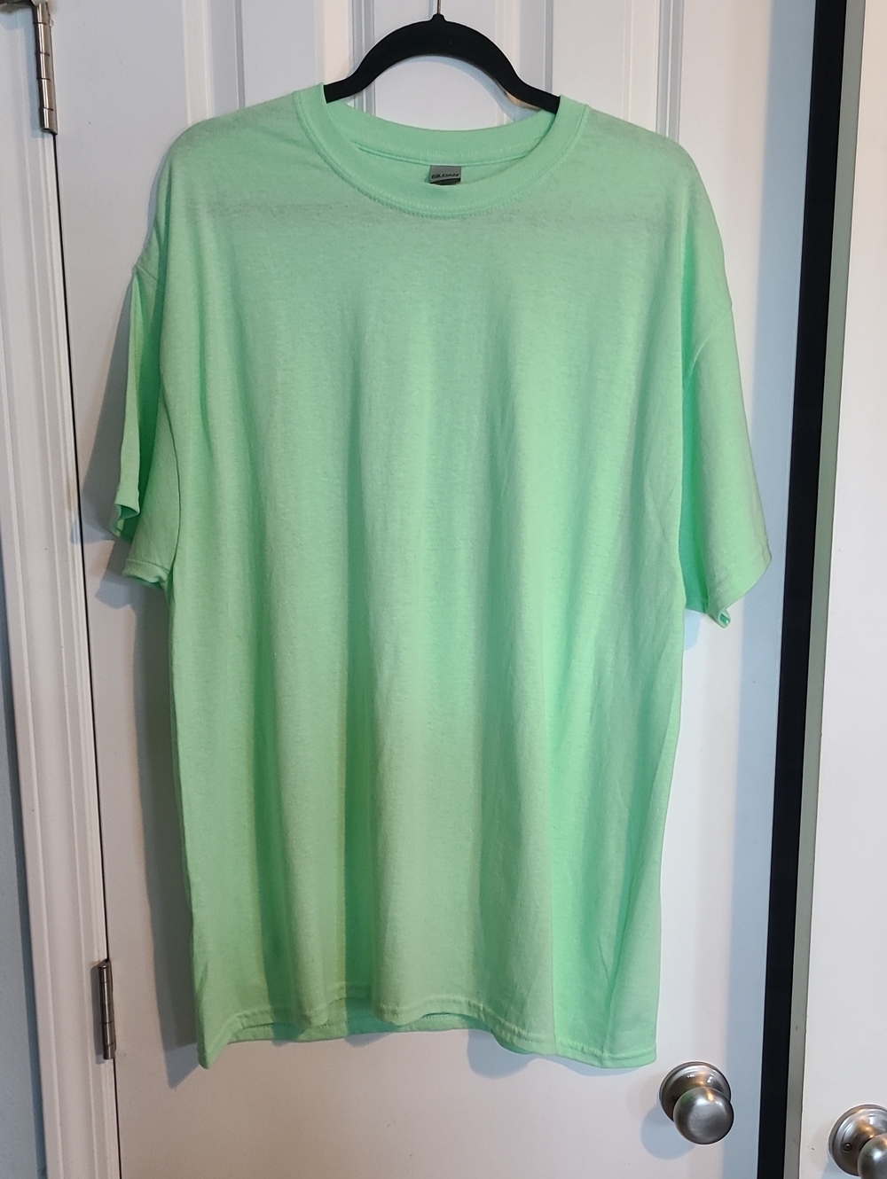 Soft Cotton Crewneck T‑Shirt - Mint Green